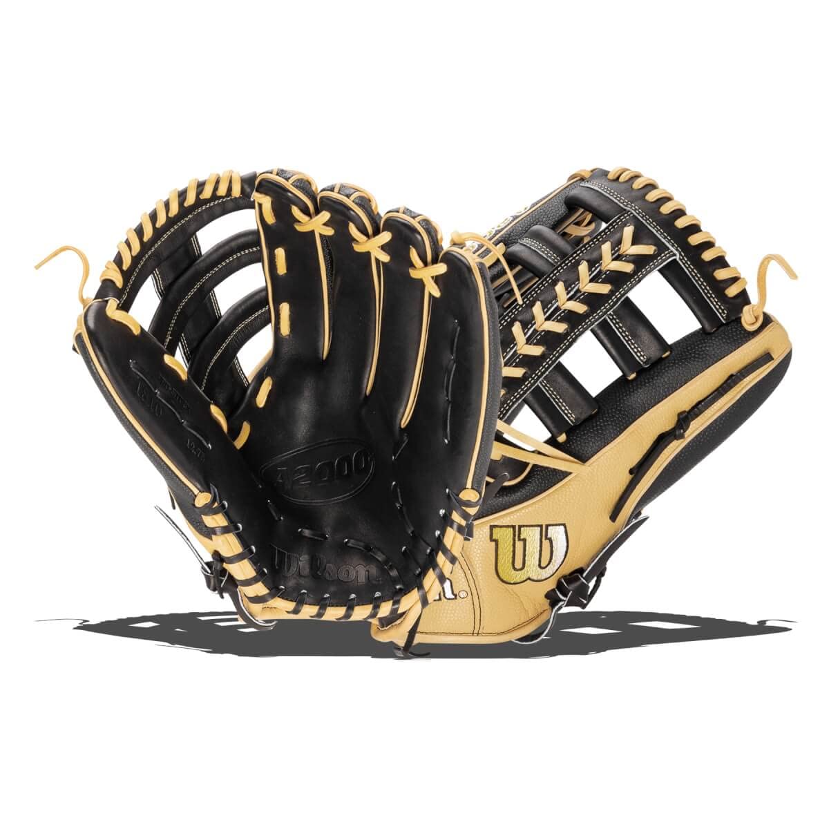 Amazon | WILSON 2023 A2000® 1810SS 12.75” Outfield Baseball Glove